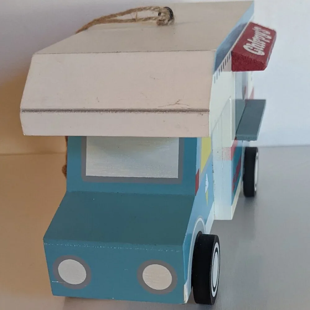 NWT Chirpy's Ice Cream Food Truck Bird House Michael's Ashland Summer Garden RWB